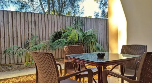 Трёхместный номер Standard c 1 комнатой Novena Palms Motel