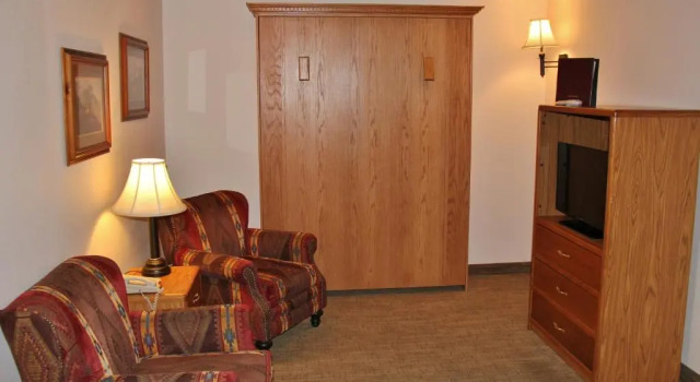 Люкс Homestead Inn and Suites