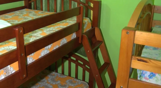 Кровать в общем номере c 1 комнатой Fish Tobago Guesthouse or Joy and Brandon Guesthouse