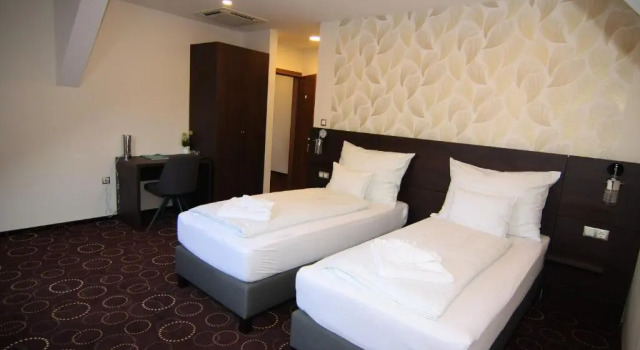 Четырёхместный номер Standard Vácz Hotel