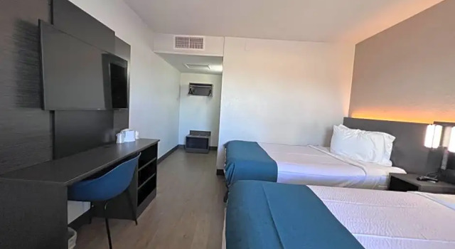 Номер Standard Motel 6-Bakersfield, CA - South