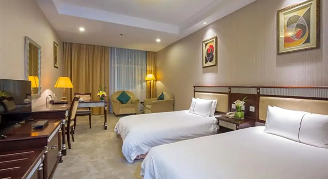 Двухместный номер Deluxe Golden River-view Hotel Shanghai