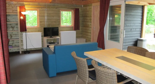 Бунгало Classic Single Storey Bungalow in Dwingeloo With a Terrace