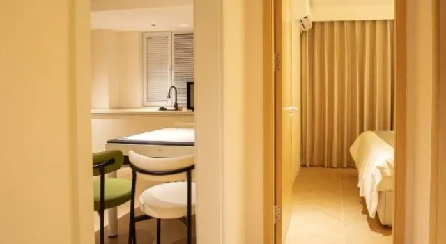 Люкс c 1 комнатой E.We  wenlv hotel