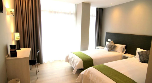 Hostal Aslyp 114