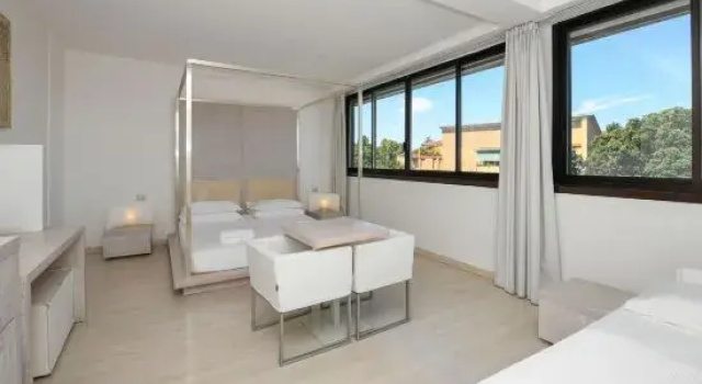 Трёхместный номер Standard B&B HOTEL Padova Methis