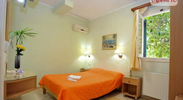 Трёхместный номер Standard Apollon Hotel