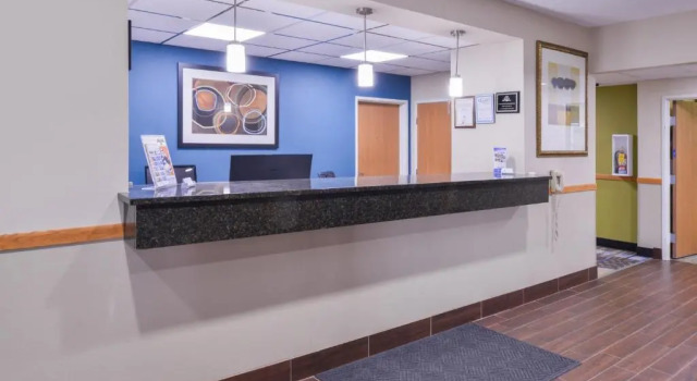 Americas Best Value Inn Geneseo, Rezervați Hotel Geneseo Illinois