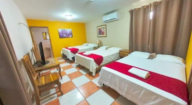 Трёхместный семейный номер Standard Hotel Lima Park