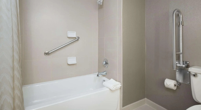 Двухместный номер Standard DoubleTree by Hilton Dallas Near the Galleria