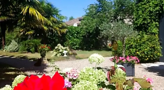 Les Hortensias - Chambres d'hôtes, Prenota Hotel Saint-Antoine-de-Breuilh Red Perigord