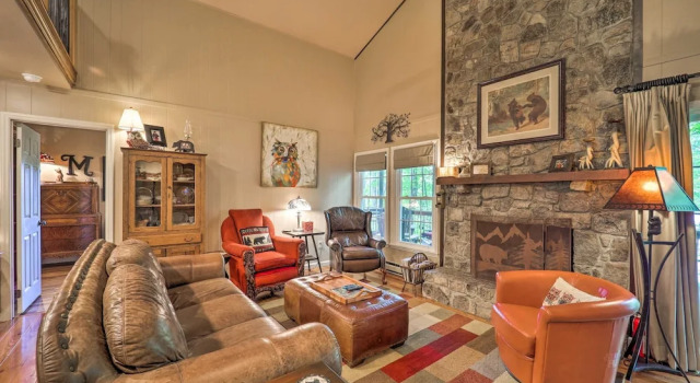 Beech Mountain Escape w/ Mtn Views & Fireplace!, Забронировать Дом для отпуска Коттеджи Бича Маунтин, Коттедж