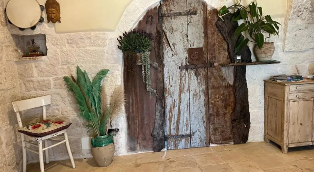 Коттедж Trullo Trelisa..with private garden, near Alberobello