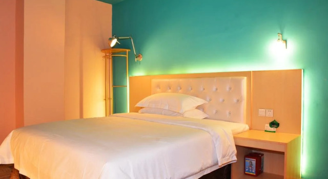 Qingtianhui Hotel, Boek Hotel Hotels in Guangdong met parkeren, Parkeren