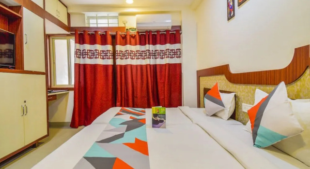 FabHotel Hello Homz