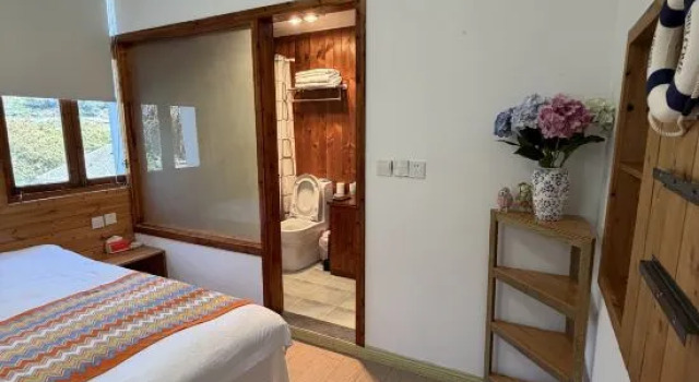 Кровать в общем номере Anchor Boutique House