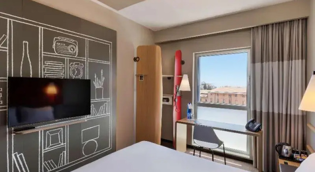 Трёхместный номер Superior ibis Jerusalem city Center - An AccorHotels Brand