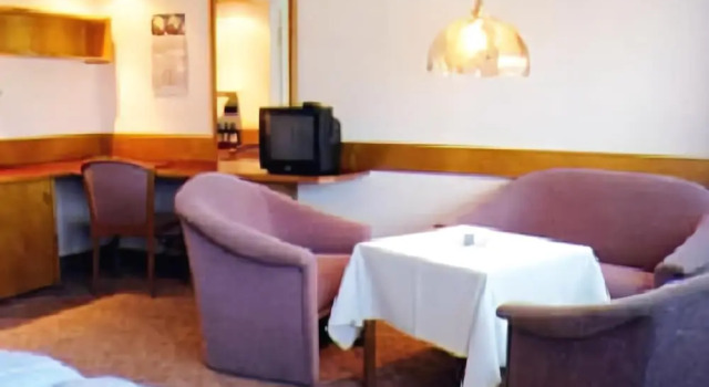 Hotel Ekazent Schönbrunn, Rezervați Hotel 13. Hietzing Viena, aproape de Palmenhaus Schönbrunn