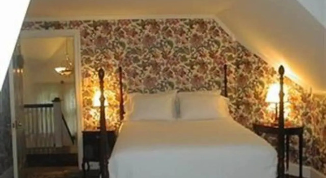 Wayne Bed & Breakfast Inn, Book Hotel Wayne USA
