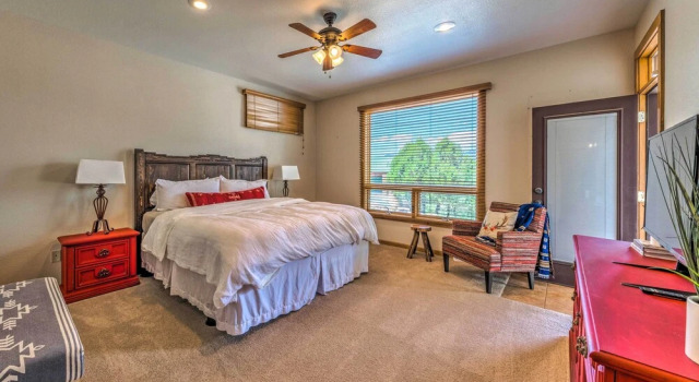Коттедж Luxe Ruidoso Home w/ Hot Tub + Mountain Views