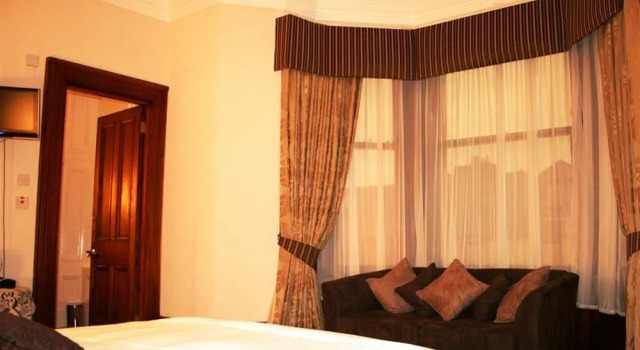 Breadalbane House Hotel, Varaa Hotelli  