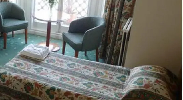 Courtlands Hotel, Забронировать Отель Отели Исторического графства Суссекса 3 звезды, 3*