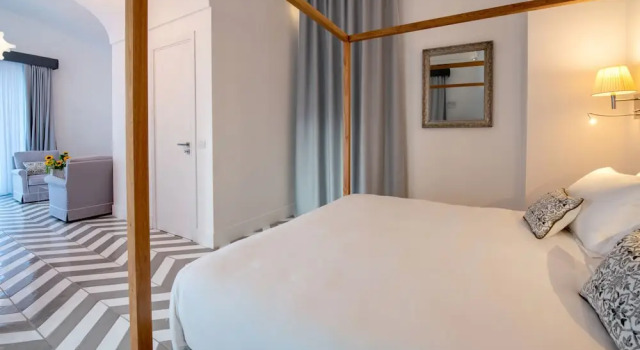 Luxury Suite with Terrace