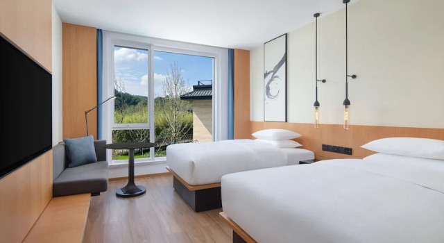 Fairfield By Marriott Hangzhou Qiandao Lake, Book Hotel Hoteller i Chun'an med morgenmad, Morgenmad