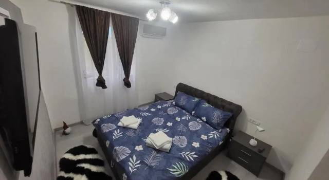 Apartament Luca, Rezerwuj Apartament Hotele w Carpathians - Romania z parkingiem, Parking