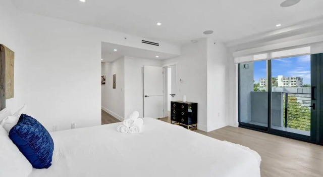 Up East Townhomes by Nomada Residences, Buchen Sie Ferienwohnung Bay Harbor Islands USA