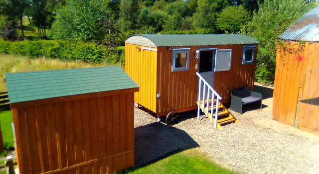 Waterloo Farm Shepherds Hut Glamping, Boek Camping Campings & glamping in Scotland, Camping