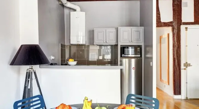Апартаменты Charming 1BR Steps from Saint-Germain