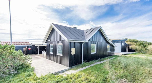 5 Person Holiday Home in Oksbol