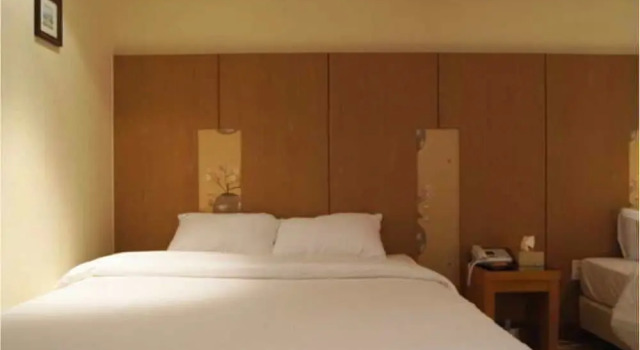 Two Be In Tourist Hotel, Rezerwuj Hotel Hotele w Gangdong-Gu z parkingiem, Parking