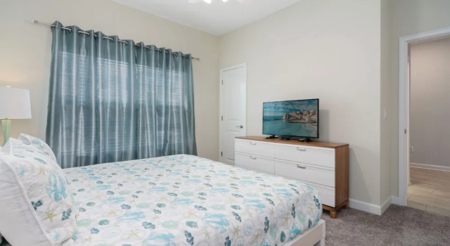 Four Bedroom Close to Disney w/ Screened Pool @StoreyLake 4910