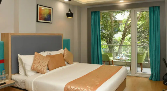 Inde Hotel Golf Course Extension, Gurgaon, Забронировать Отель Гургаон 