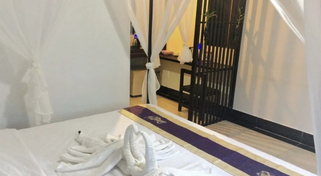 Huylin Angkor Boutique