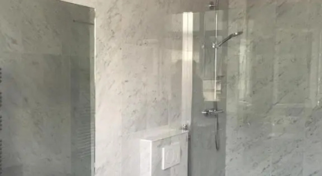 Sublime suite Avenue des Champs-Élysées, Забронировать Апартаменты/квартира Отели Парижа с парковкой, рядом с Свято-Троицкий собор и Русский православный духовно-культурный центр, Парковка