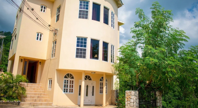 City View Guest Apartment, Prenota Appartamento Kingston Giamaica