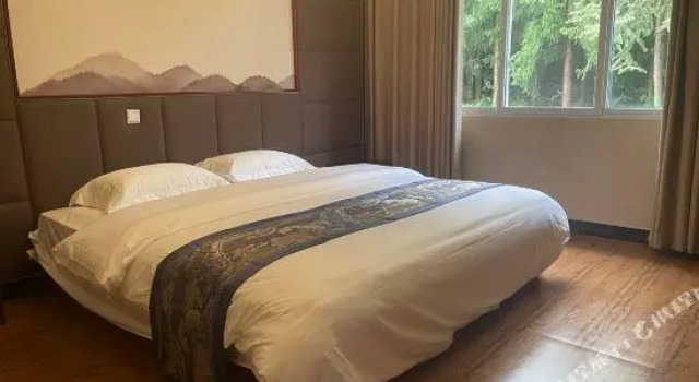 Bifengxia Zeng's Inn, Prenota Hotel Ya'an Sichuan