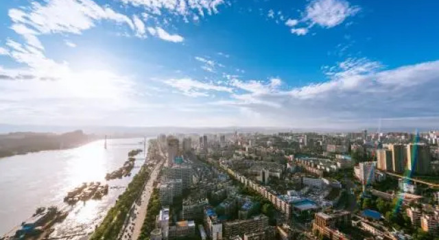 Yichang Jingzhi Meiji Hotel Wanda Binjiang Branch, Varaa Hotelli Yichang Hubei