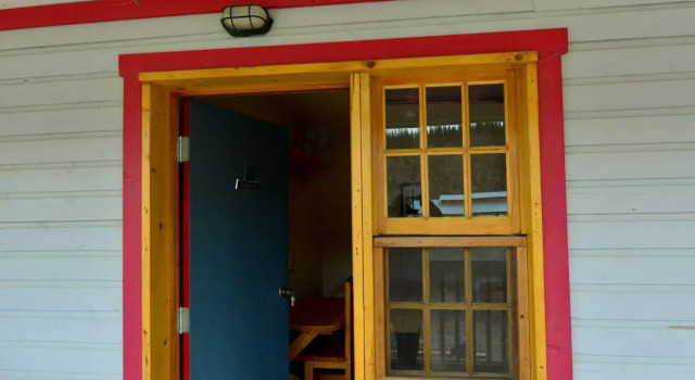 The Bunkhouse, Boek Hotel Dawson City Yukon