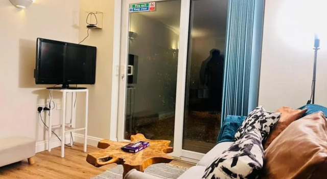 Lolite Apartment in Cambridge, Забронировать Апартаменты/квартира Кембридж Великобритания, рядом с Кембриджский бизнес-парк
