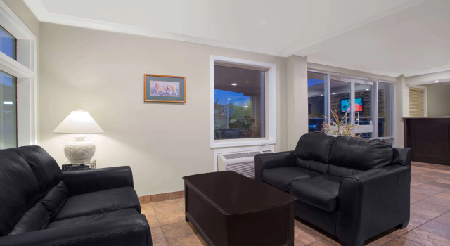 Park Inn by Radisson Osoyoos, Book Hotel Osoyoos Okanagan-Similkameen
