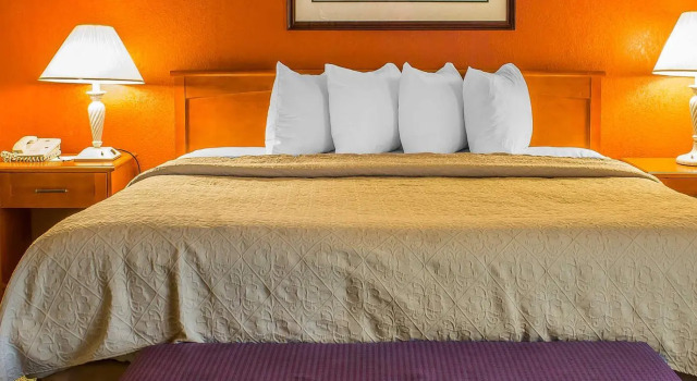 Номер Standard Quality Inn Newton at I-80