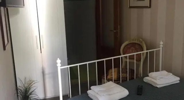 Standard Zimmer camera con giardino e piscina
