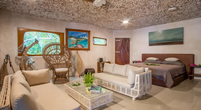 Teahupoo Bungalow Ninamu Resort