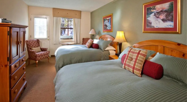 Четырёхместный номер Standard Austria Hof Lodge
