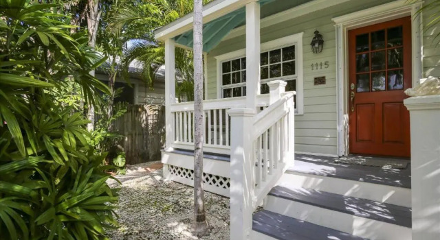Коттедж Paradise Palms by Avantstay Great Location w/ Outdoor Dining, BBQ Close to Higgs Beach Month Long Stays