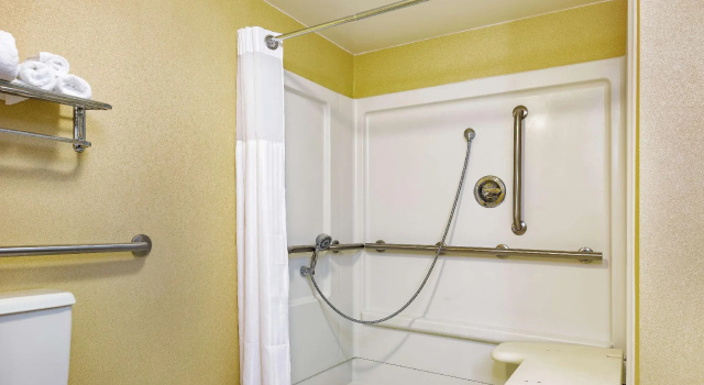 Двухместный номер Standard DoubleTree by Hilton Johnson City